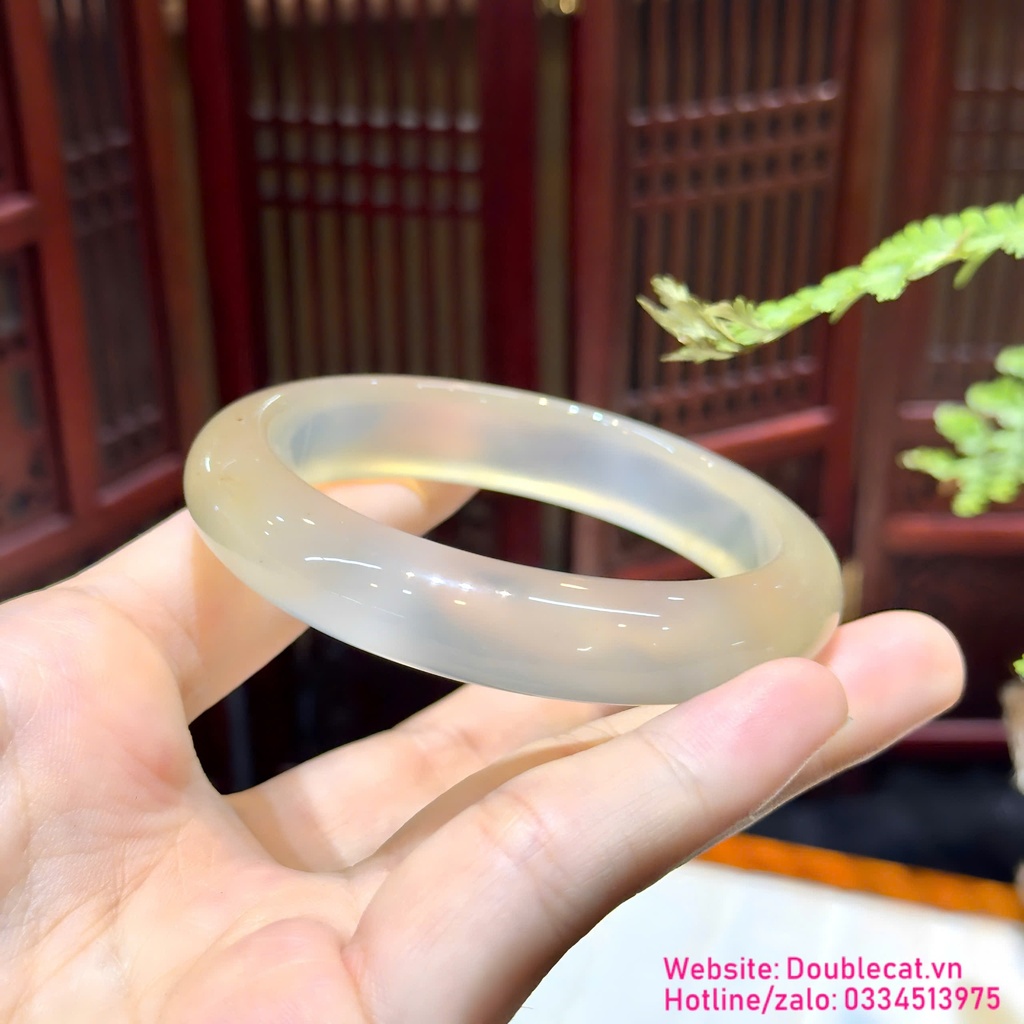 Vòng mã não màu vải thiều pha hoàng kim thiên nhiên