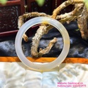 Vòng mã não trắng khói pha hoàng kim, điểm chu sa duyên