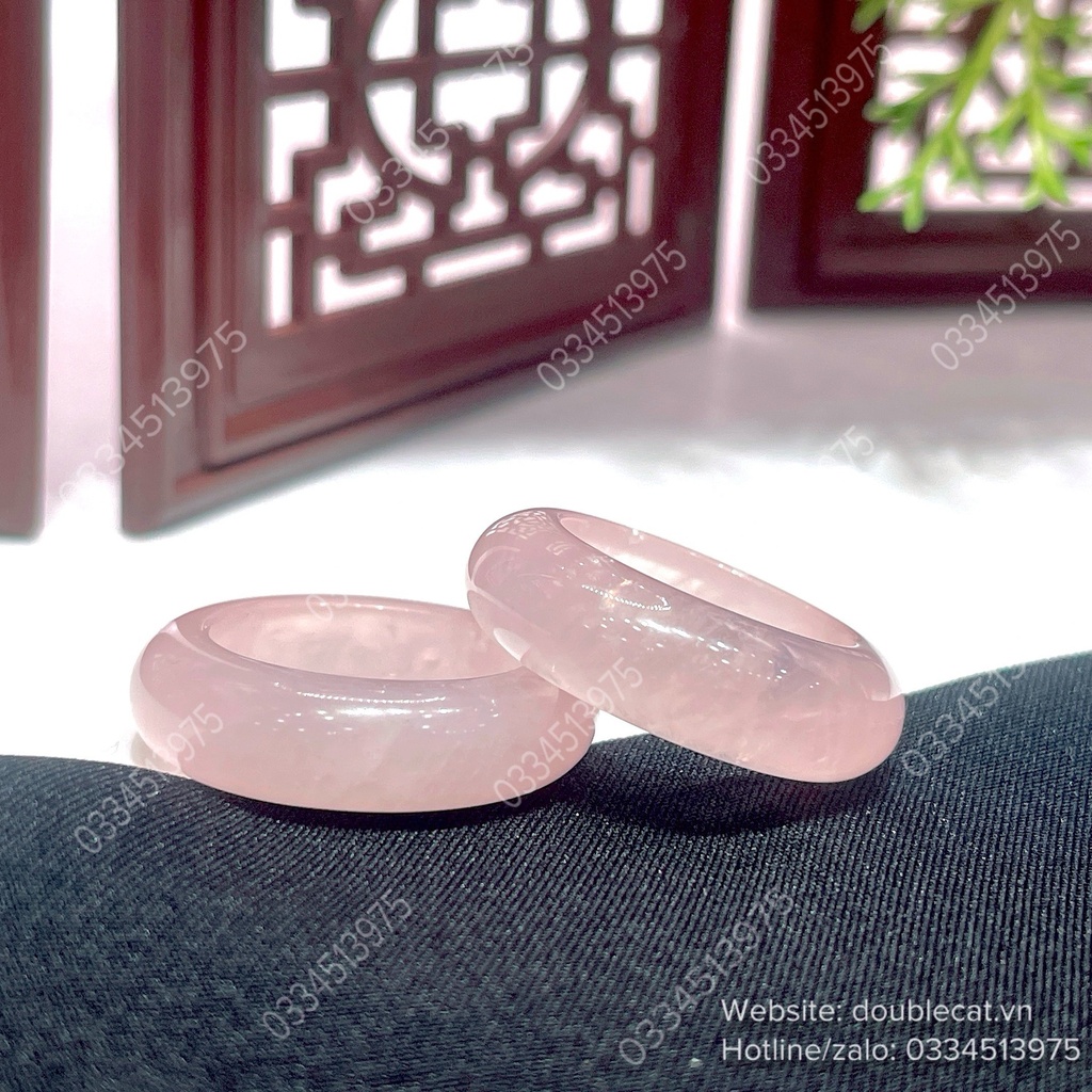 Nhẫn bản hẹ thạch anh hồng