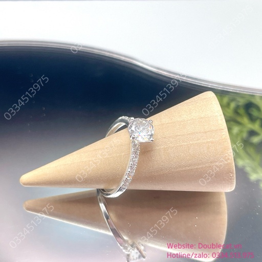 Nhẫn bạc đính đá đơn giản